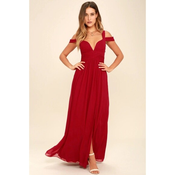 Lulus Dresses & Skirts - Lulus Red Off-Shoulder Sweetheart Neckline Maxi Dress Slit Front Party Romance